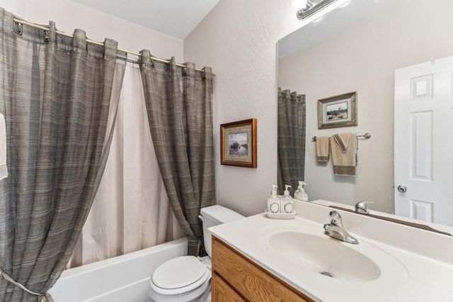 1 Rock Hollow CIR, Wimberley, TX 78676