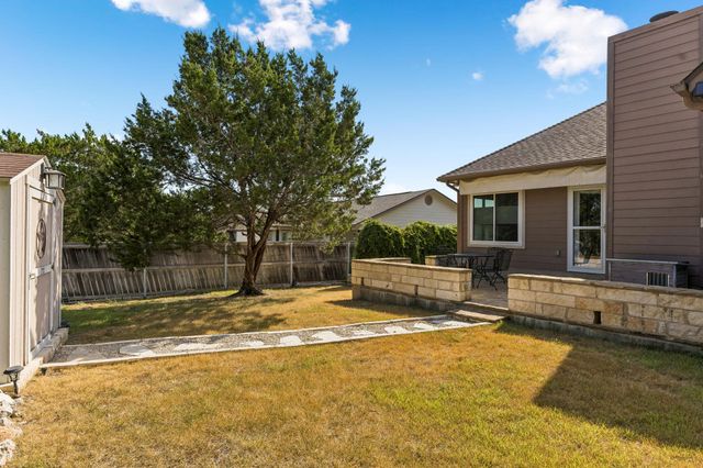 1 Rock Hollow CIR, Wimberley, TX 78676