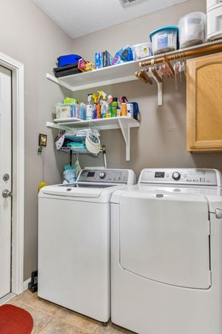 1 Rock Hollow CIR, Wimberley, TX 78676