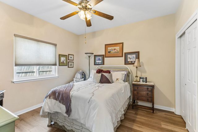 1 Rock Hollow CIR, Wimberley, TX 78676
