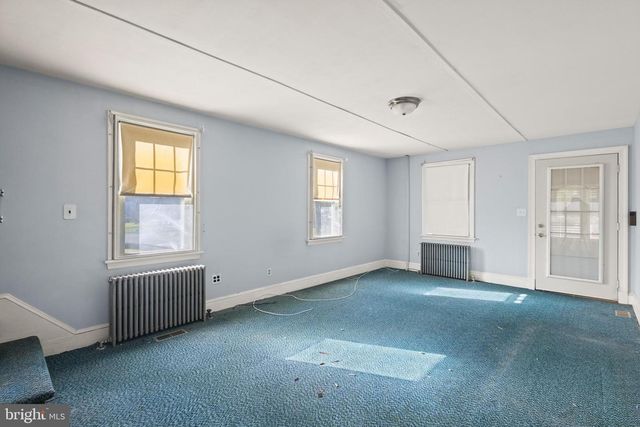 374 SANDALWOOD AVE, Hamilton, NJ 08619