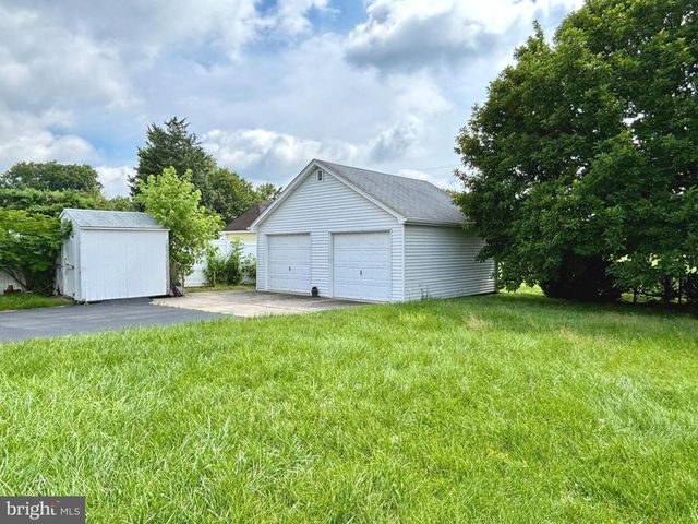 374 SANDALWOOD AVE, Hamilton, NJ 08619