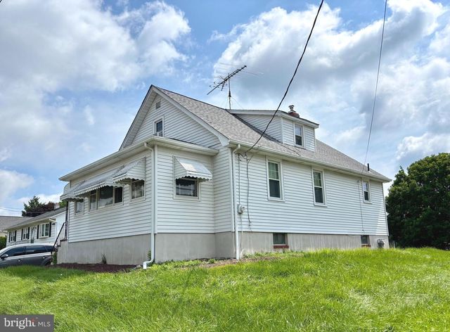 374 SANDALWOOD AVE, Hamilton, NJ 08619