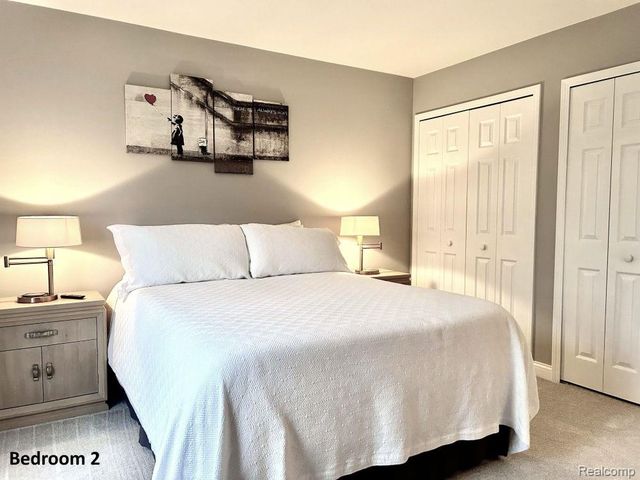 460 Streamview Court, Rochester Hills, MI 48309