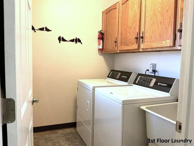 460 Streamview Court, Rochester Hills, MI 48309