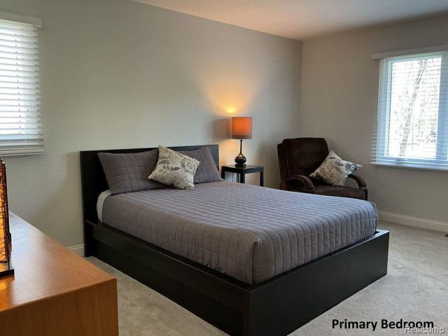 460 Streamview Court, Rochester Hills, MI 48309