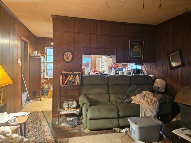 810 Sherrilwood Drive, Greensboro, NC 27406