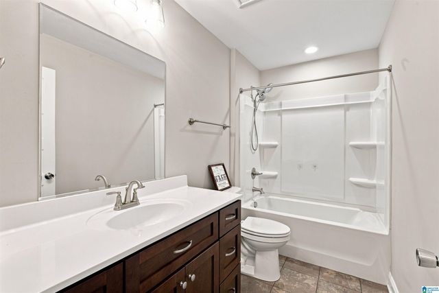 3870 BARTON LANE, Bessemer, AL 35022