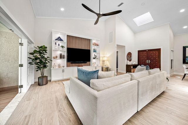 2845 NW 42nd Street, Boca Raton, FL 33434