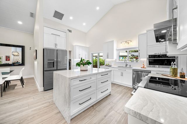 2845 NW 42nd Street, Boca Raton, FL 33434