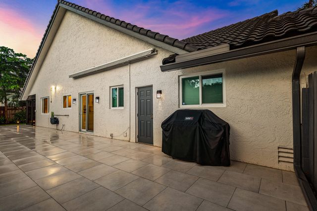 2845 NW 42nd Street, Boca Raton, FL 33434