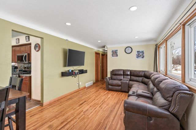 1151 Herbert Street, Saint Paul, MN 55106