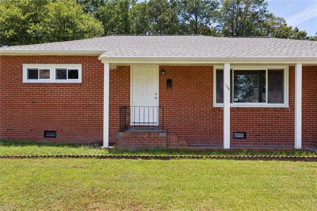 125 Woods RD, Newport News, VA 23601