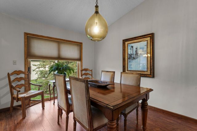 322 74th Avenue N, Brooklyn Park, MN 55444