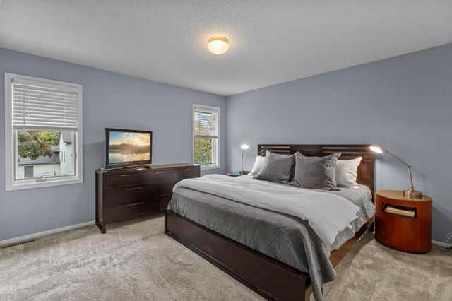 322 74th Avenue N, Brooklyn Park, MN 55444