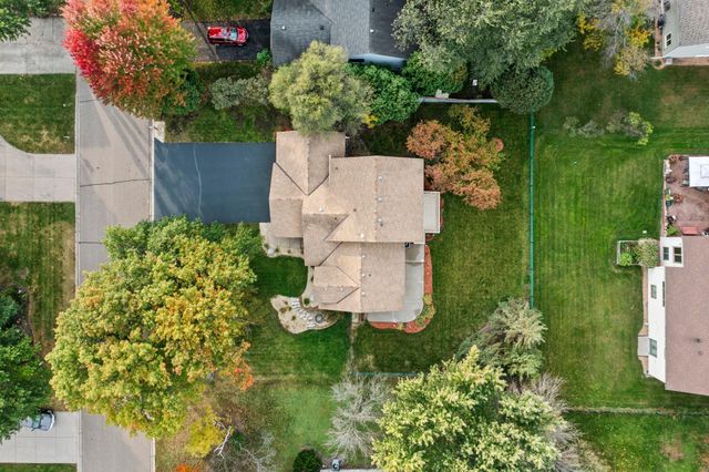 322 74th Avenue N, Brooklyn Park, MN 55444