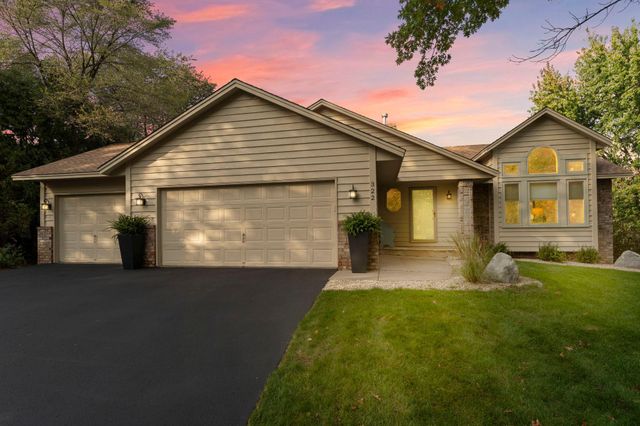322 74th Avenue N, Brooklyn Park, MN 55444