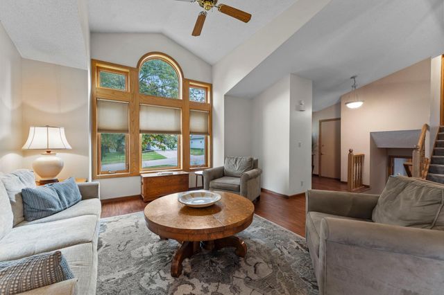 322 74th Avenue N, Brooklyn Park, MN 55444