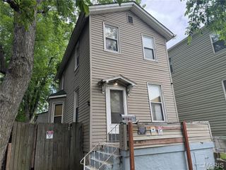 7407 Virginia Avenue, St Louis, MO 63111