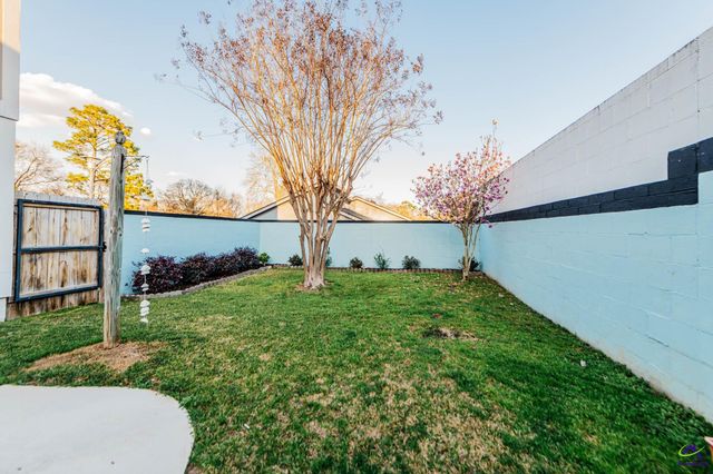 200 Atrium Ct, Warner Robins, GA 31088