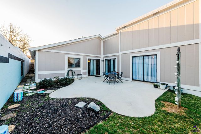 200 Atrium Ct, Warner Robins, GA 31088