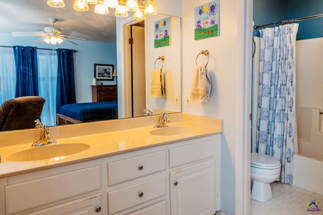 200 Atrium Ct, Warner Robins, GA 31088