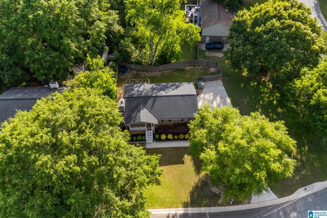 100 BLUEGRASS DRIVE, Alabaster, AL 35007