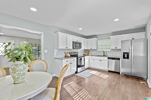 100 BLUEGRASS DRIVE, Alabaster, AL 35007