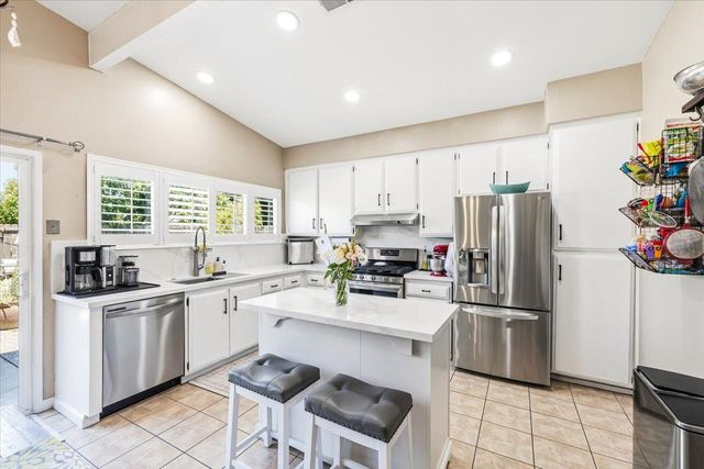 8465 Cortadera Dr, Orangevale, CA 95662