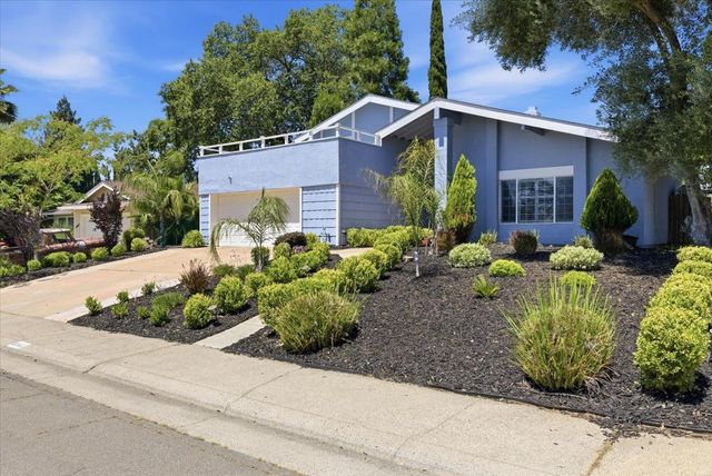 8465 Cortadera Dr, Orangevale, CA 95662