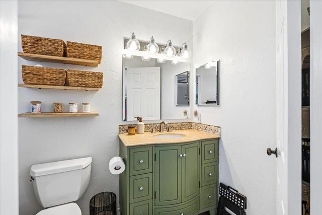 8465 Cortadera Dr, Orangevale, CA 95662
