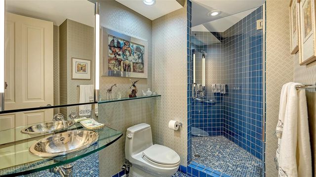 35 WATERGATE DRIVE 1005, Sarasota, FL 34236