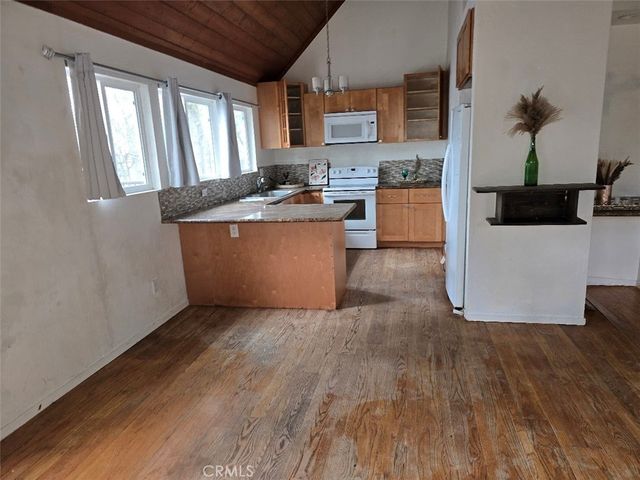 12266 Black Oak, Loch Lomond, CA 95461