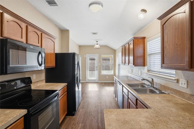 4009 Freedom Street, Forney, TX 75126