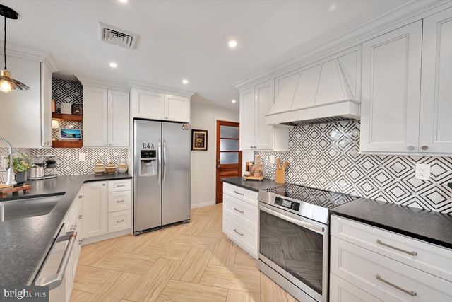 962 ANDERSON FERRY RD, Mount Joy, PA 17552