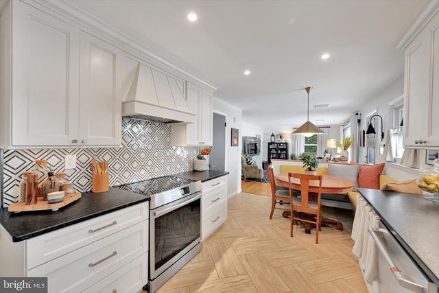 962 ANDERSON FERRY RD, Mount Joy, PA 17552