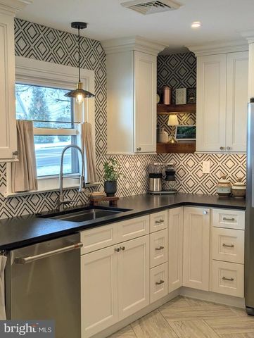 962 ANDERSON FERRY RD, Mount Joy, PA 17552