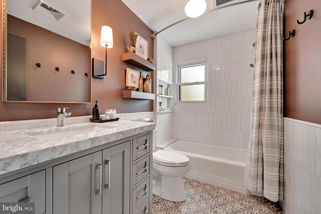 962 ANDERSON FERRY RD, Mount Joy, PA 17552