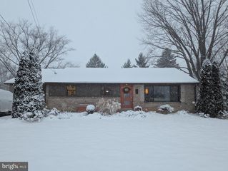 962 ANDERSON FERRY RD, Mount Joy, PA 17552