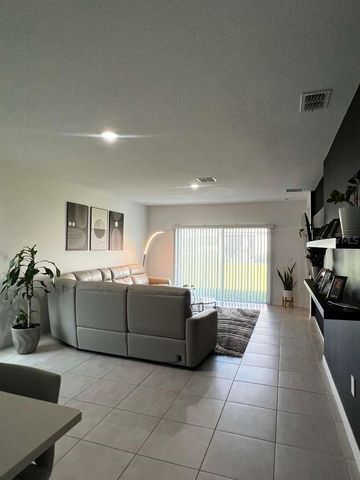 205 ACORN ROAD, Haines City, FL 33844