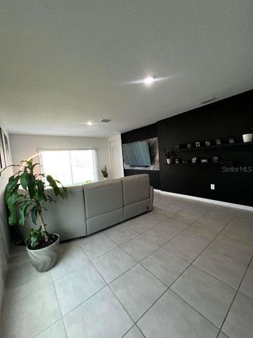 205 ACORN ROAD, Haines City, FL 33844