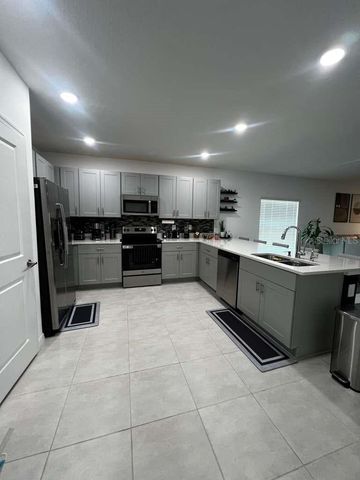 205 ACORN ROAD, Haines City, FL 33844