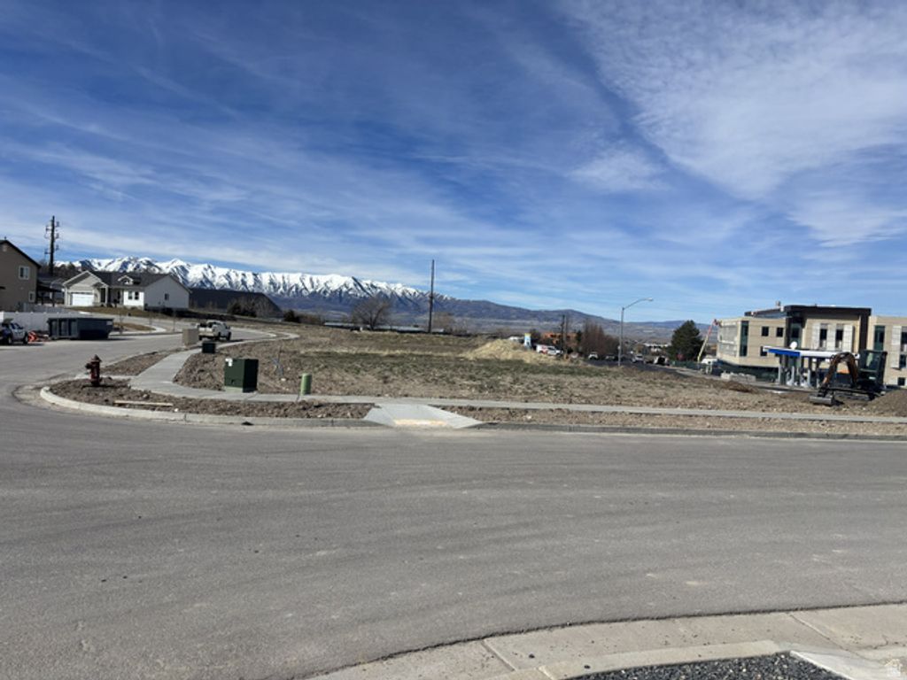Image 2 of property listing at 1241 E TALMAGE LN # 31, Logan, UT 84341