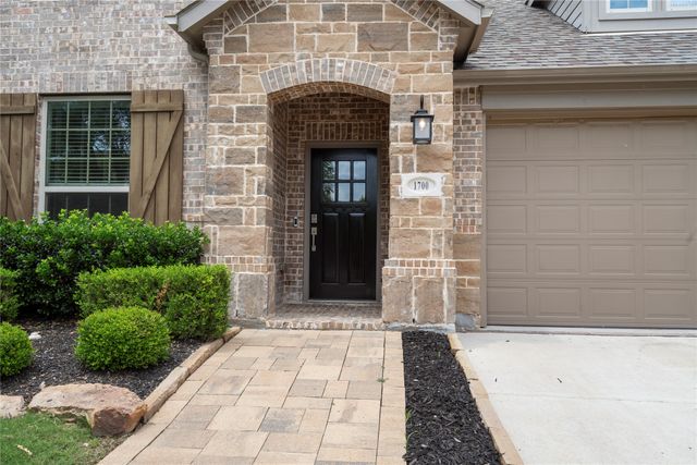 1700 Homestead Way, Northlake, TX 76226