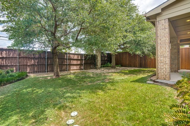 10715 Dixon Branch Drive, Dallas, TX 75218
