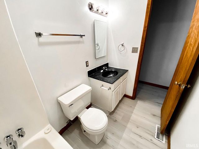 1418 S Palmer Avenue, Bloomington, IN 47401