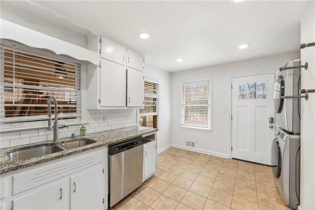 2049 Shady Lane, Tucker, GA 30084