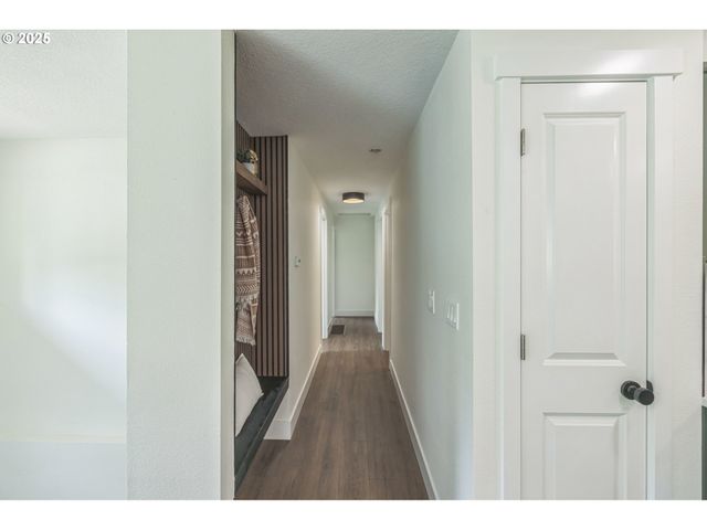 37465 DUBARKO Rd, Sandy, OR 97055