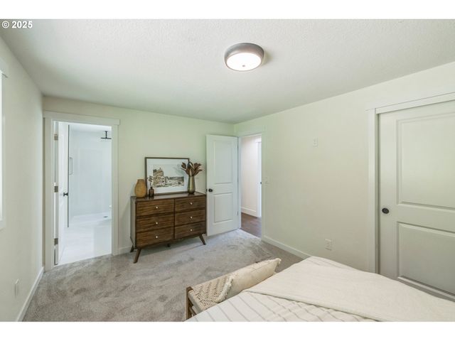 37465 DUBARKO Rd, Sandy, OR 97055