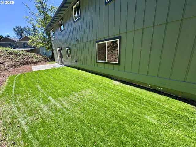 37465 DUBARKO Rd, Sandy, OR 97055